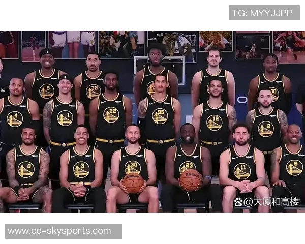 勇士新阵容亮相库里携手穆迪与威尔理查德共筑冠军梦想
