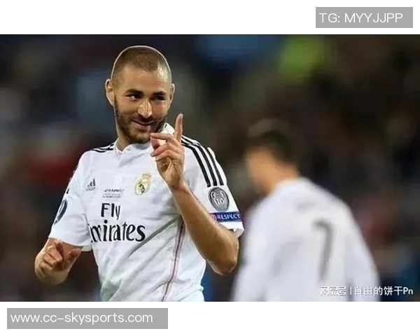 本泽马称赞齐达内执教能力并强调沙特联赛对顶级球员的需求