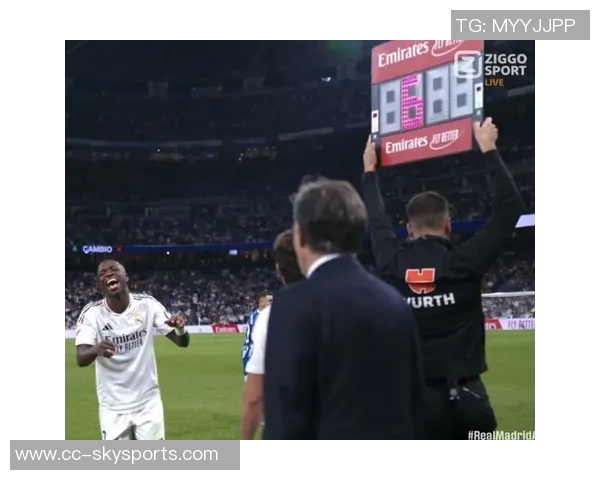 邓加称赞维尼修斯球技出众但认为他尚未成为更衣室领袖