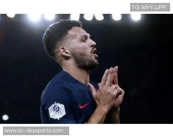 法媒称登贝莱与恩里克言论被误解球队士气依然高涨气氛未如外界所想紧张 法媒称登贝莱与恩里克言论被误解球队士气依然高涨气氛未如外界所想紧张